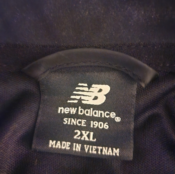 New Balance Zip Up Jacket - Picture 8 of 8